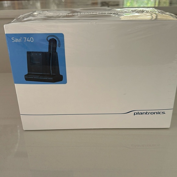 Plantronics Savi 740 NIB - Picture 1 of 14